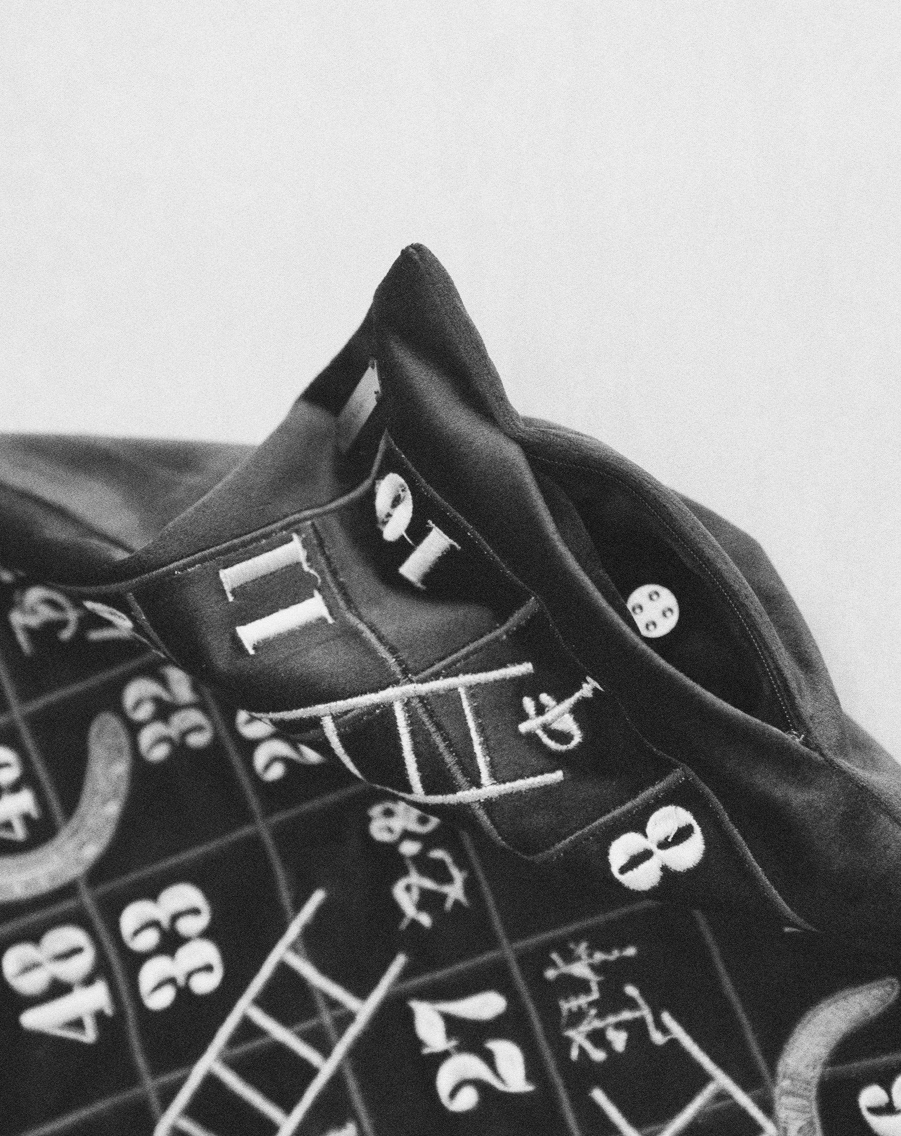 1.2_snakes & ladders